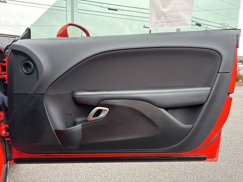 Used 2020 Dodge Challenger SXT image 14