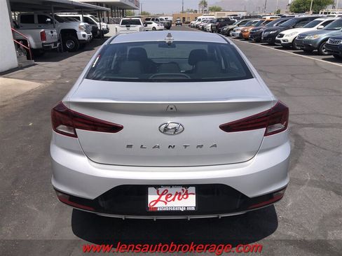 Used 2019 Hyundai Elantra SEL w/ Cargo Package FWD image 7