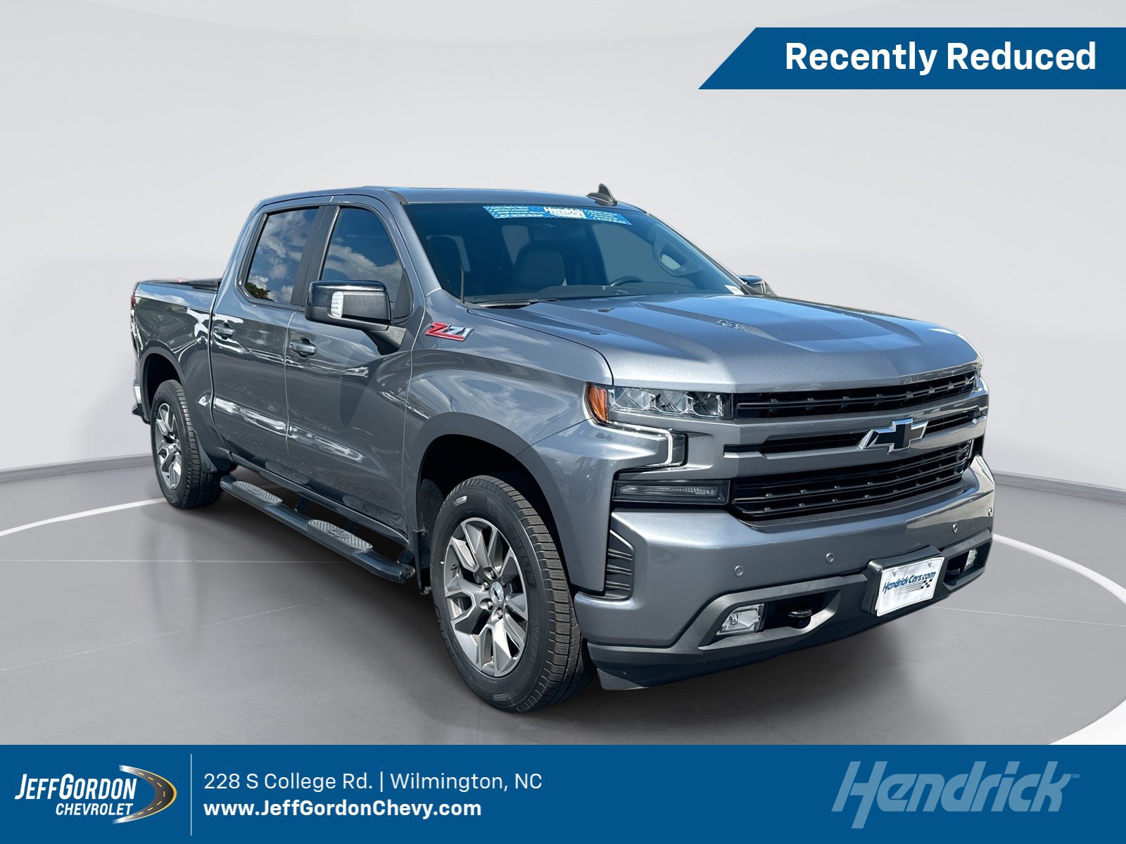 Used 2021 Chevrolet Silverado 1500 RST w/ Convenience Package II AWD/4WD image 1