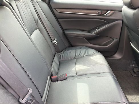 Used 2018 Honda Accord EX-L image 34