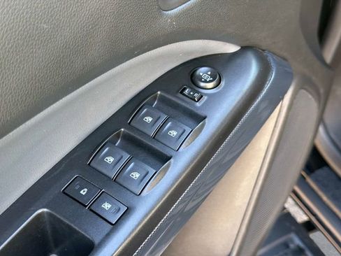 Used 2022 Chevrolet Colorado Z71 w/ Z71 Midnight Edition image 20