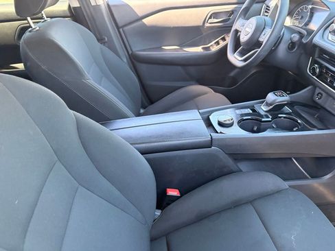 Used 2024 Nissan Rogue S AWD/4WD image 12