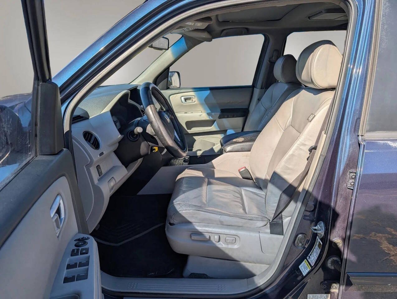Used 2011 Honda Pilot EX-L image 22