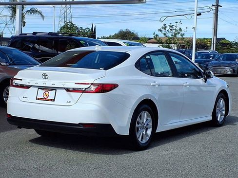 Certified 2025 Toyota Camry LE image 4