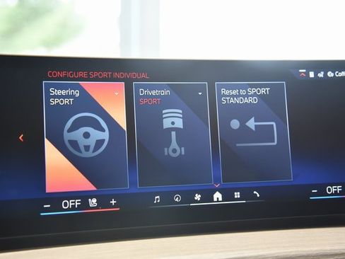 New 2026 BMW 330i xDrive 330i xDrive w/ Premium Package image 33