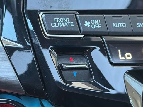 Used 2023 Honda Odyssey Elite image 29