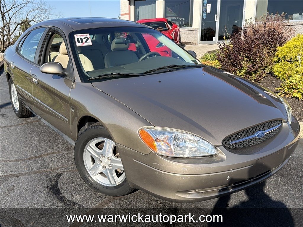 Used 2002 Ford Taurus SEL FWD image 1