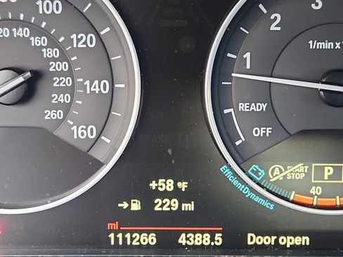 Used 2015 BMW 320i Sedan image 12