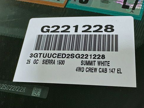 Used 2025 GMC Sierra 1500 Elevation w/ Preferred Package AWD/4WD image 22