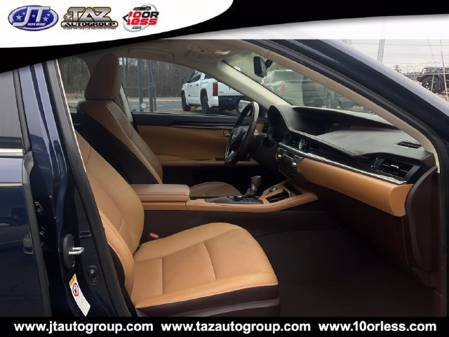 Used 2016 Lexus ES 350 w/ Premium Package w/Wood Trim FWD image 15