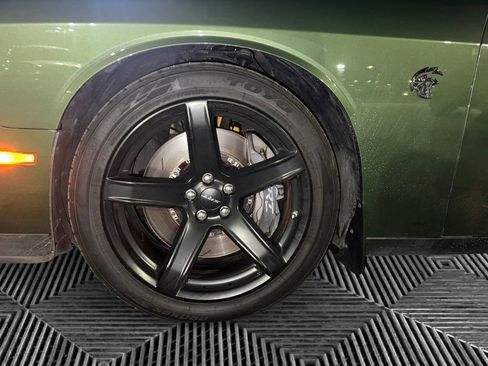 Used 2021 Dodge Challenger SRT Hellcat Redeye image 36