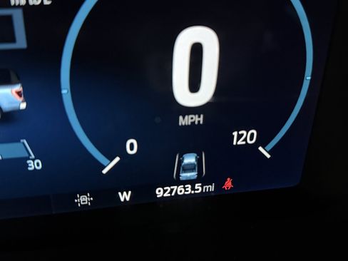 Used 2021 Ford F150 Lariat AWD/4WD image 9