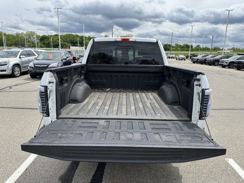 Used 2016 Ford F150 XLT w/ Equipment Group 302A Luxury AWD/4WD image 5