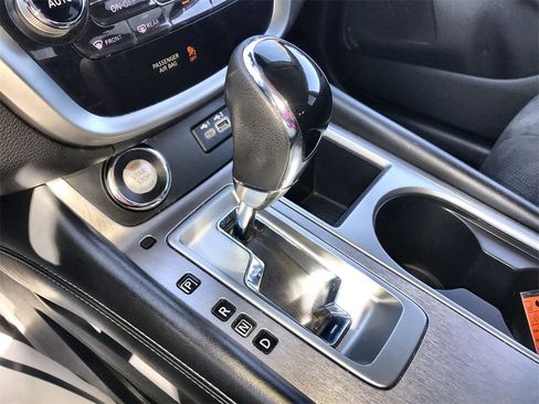 Used 2020 Nissan Murano SV image 19