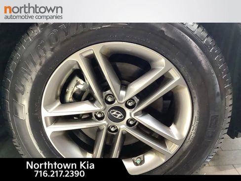 Used 2018 Hyundai Santa Fe Sport image 20