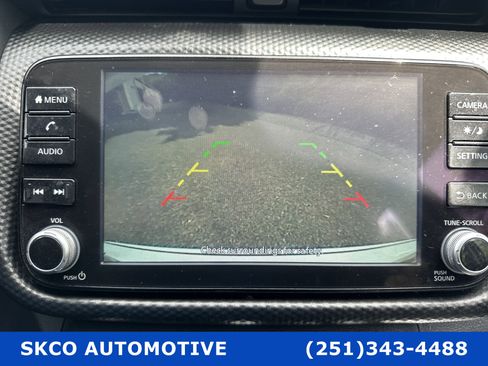 Used 2024 Nissan Kicks SV image 17