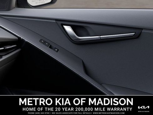 New 2026 Kia Niro LX image 25