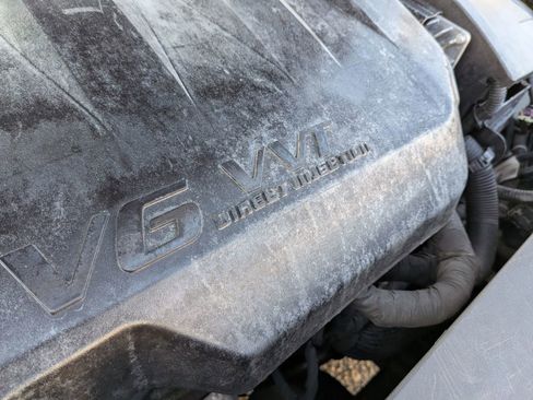 Used 2018 Chevrolet Impala LT FWD image 19