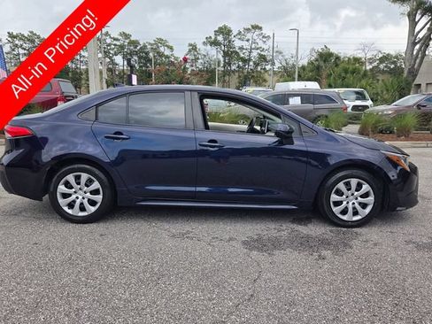 Used 2021 Toyota Corolla LE FWD image 6