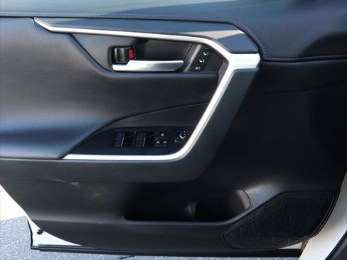 Certified 2022 Toyota RAV4 XSE AWD/4WD image 19