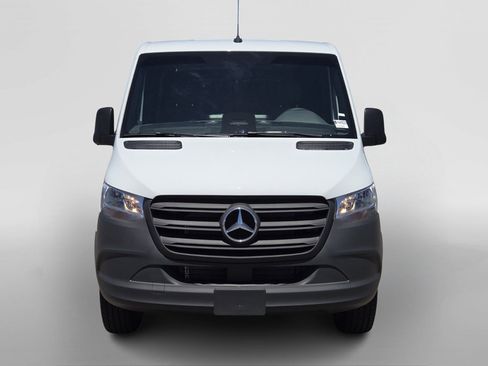 New 2025 Mercedes-Benz Sprinter 2500 image 8