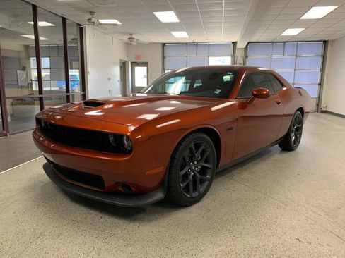 Certified 2023 Dodge Challenger R/T w/ Blacktop Package RWD image 4