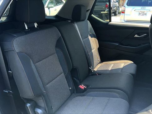 Used 2020 Chevrolet Traverse LS FWD image 19