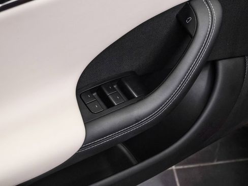 Used 2023 Tesla Model S Plaid image 45