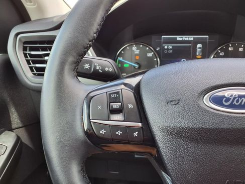 Used 2022 Ford Escape SEL FWD image 34
