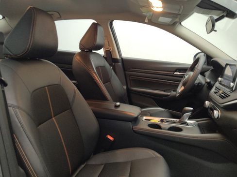 Used 2022 Nissan Altima 2.5 SR image 21