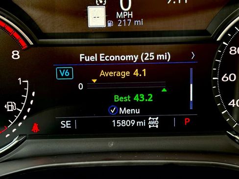 Used 2025 Cadillac XT5 Premium Luxury image 18