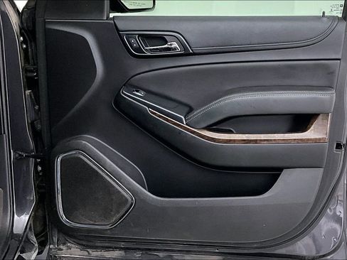 Used 2018 Chevrolet Suburban LS image 26