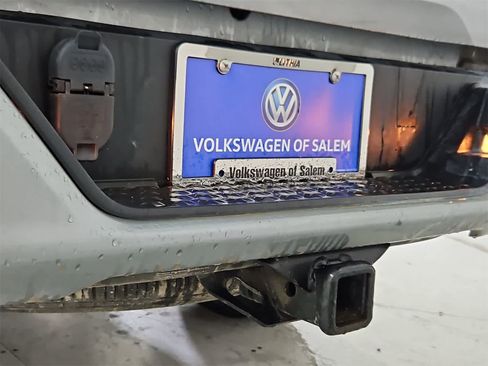 Used 2024 GMC Canyon Elevation image 35