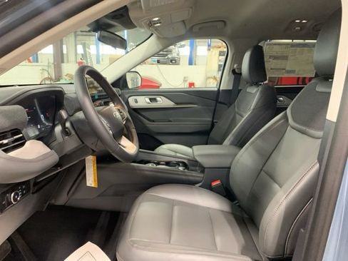 New 2026 Ford Explorer Active AWD/4WD image 10