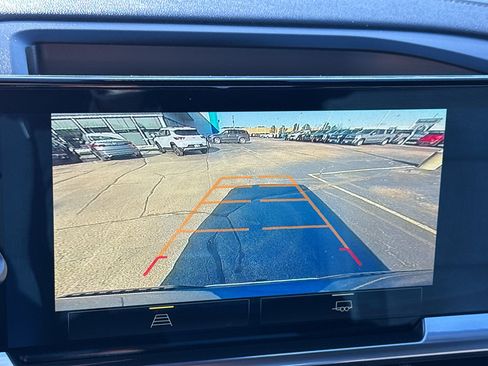 Used 2024 Chevrolet Silverado 1500 LT image 21