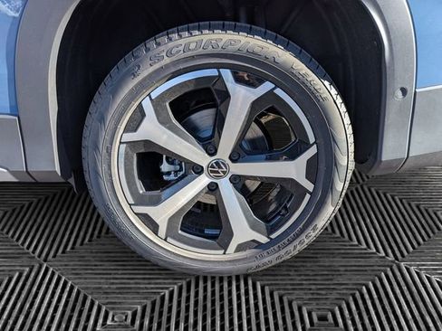 New 2026 Volkswagen Tiguan SE image 9