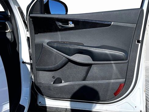 Certified 2018 Kia Sorento EX image 19