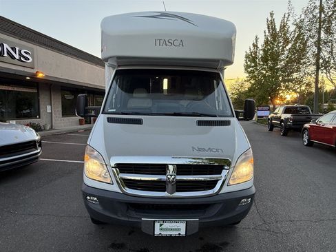 Used 2008 Dodge Sprinter 3500 RWD image 8