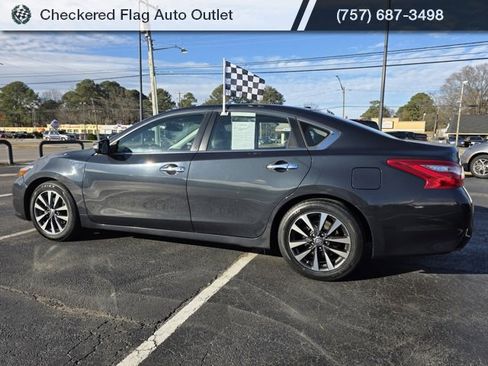 Used 2016 Nissan Altima 2.5 SL w/ 2.5 Technology w/LED Package image 4