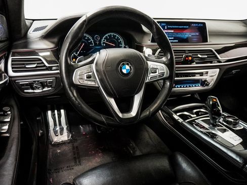 Used 2016 BMW 750i xDrive image 16