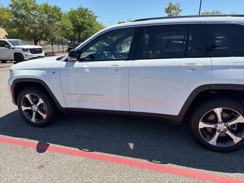 Used 2023 Jeep Grand Cherokee 4WD 4xe image 22