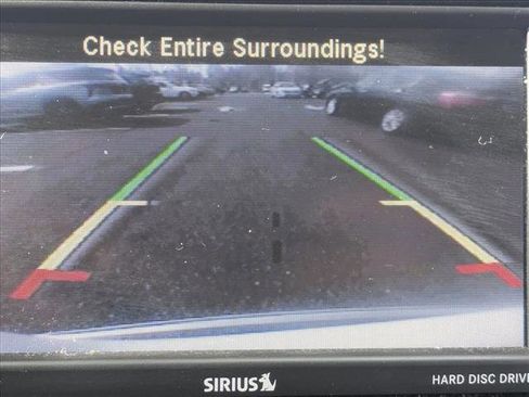 Used 2014 Chrysler Town & Country Touring-L w/ Driver Convenience Group image 12