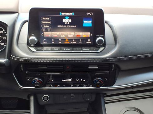 Certified 2021 Nissan Rogue SV w/ Premium Package image 21