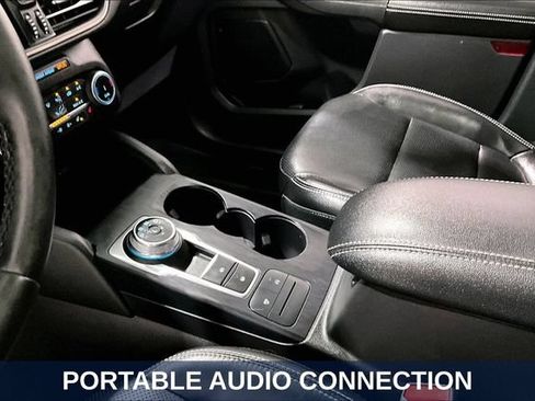 Used 2022 Ford Escape SEL w/ Equipment Group 302A AWD/4WD image 24