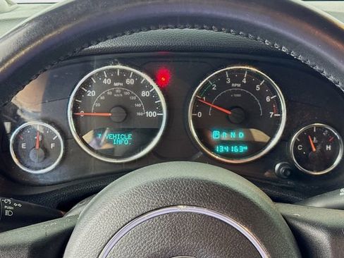 Used 2016 Jeep Wrangler Unlimited Sport w/ Quick Order Package 24S AWD/4WD image 11