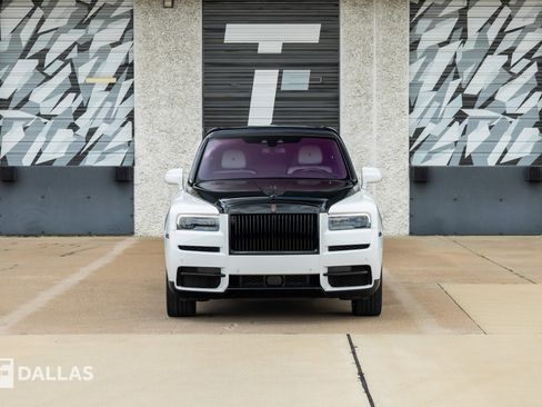 Used 2022 Rolls-Royce Cullinan w/ Technology Package AWD/4WD image 3