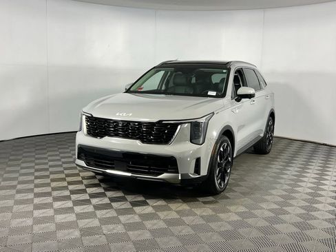 Used 2024 Kia Sorento SX image 3