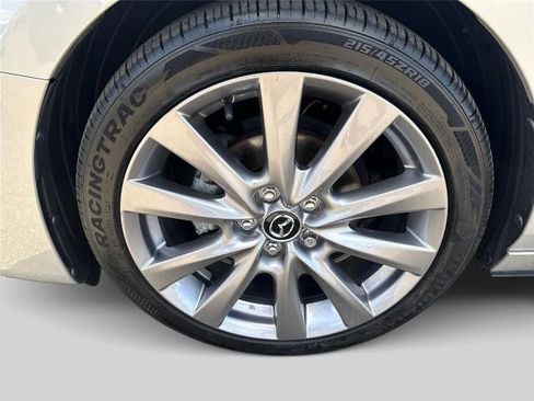 Used 2023 MAZDA MAZDA3 s FWD image 5