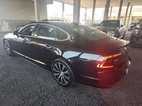 Used 2023 Volvo S90 B6 Plus image 3