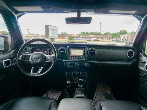Used 2019 Jeep Wrangler Unlimited Rubicon AWD/4WD image 16
